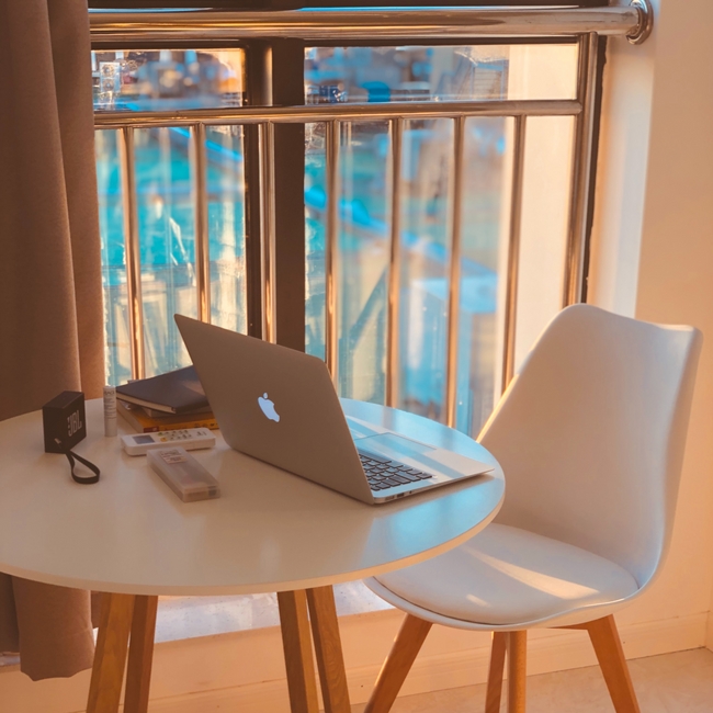 WEB8342689-AF33D758-E476-3848-4C68-67B549F0C72D